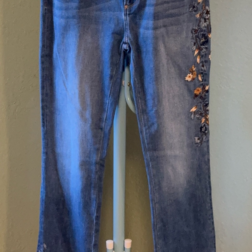 DRIFTWOOD Blue Floral Embroidered Jeans - Picture 5 of 8